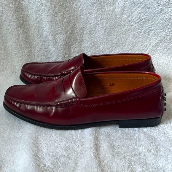 TOD’S Made in Italy, Size 40, Size 9.5, Ruby Red loafers - Picture 4 of 13